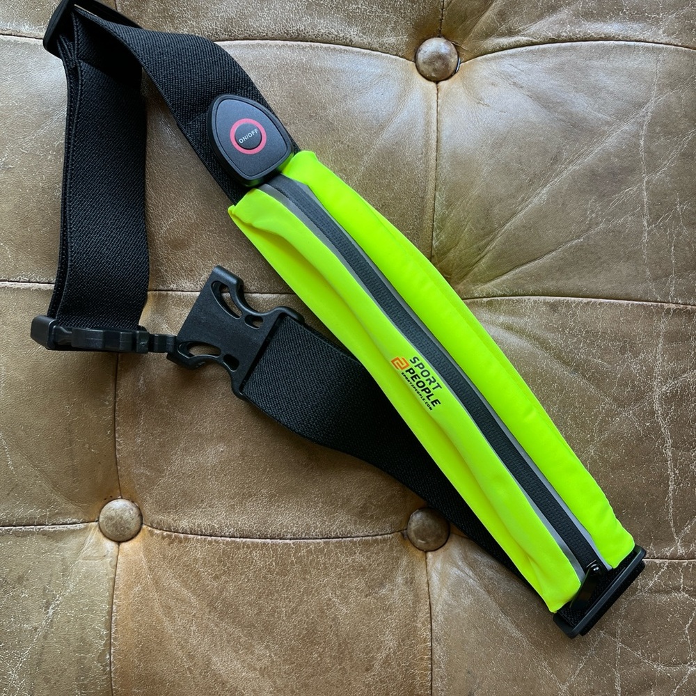 LED Reflective Running Belt Pouch with USB Rechargeable Light